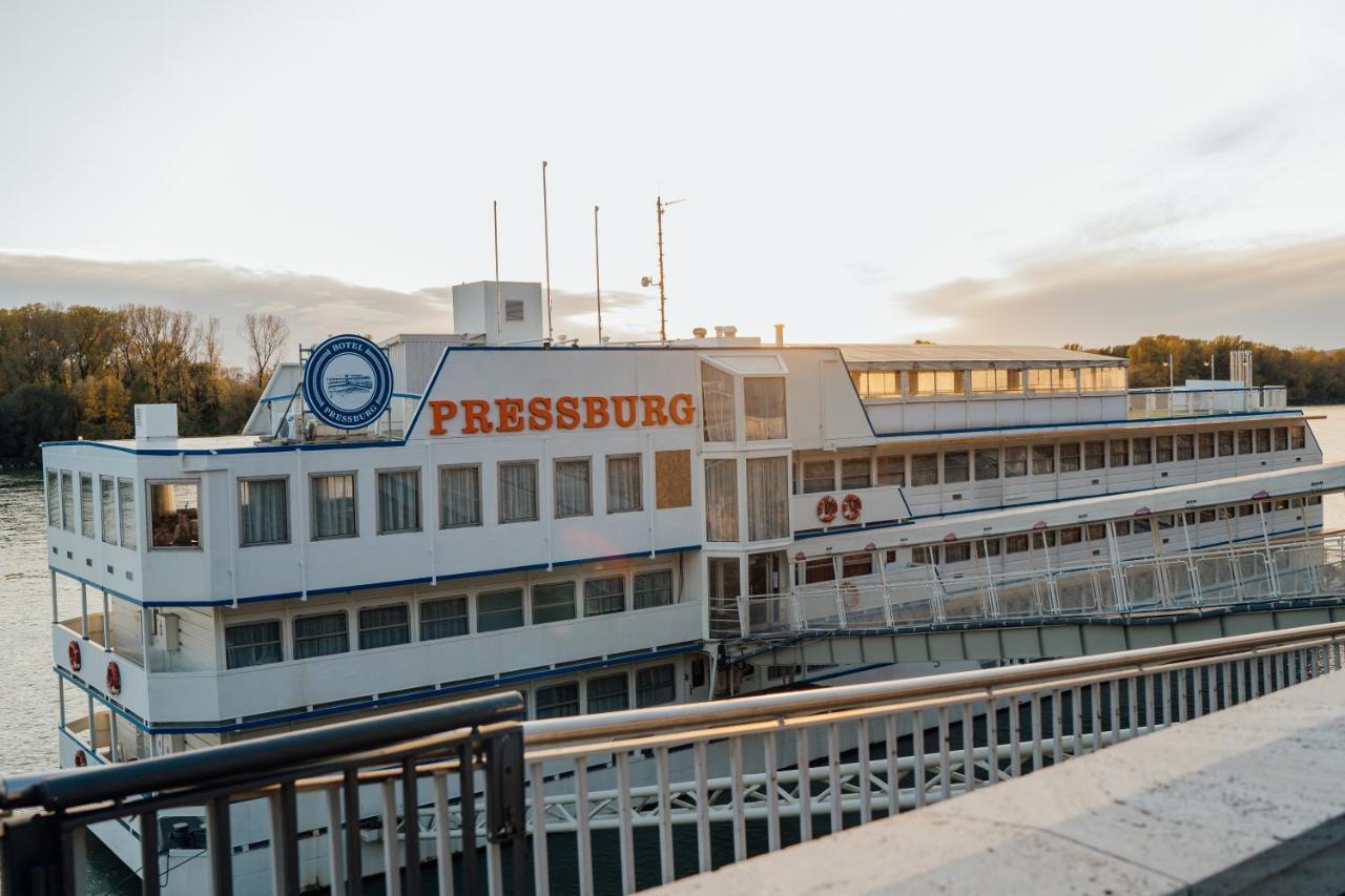 Botel Pressburg 외부 사진